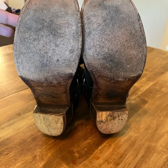 Women’s size 10 frye boot - Picture 3 of 4